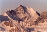 Lever de soleil sur la Grande Casse (3855 m).