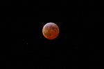Eclipse totale de lune et cime du Cheiron (1780 m)