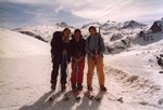 Caro, Sam et Anaïs devant le Pic de l'Etendard.