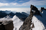Au petit col sous le sommet.