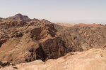 Le Mont Aaron et le désert du Néguev vus des environs du Deir.