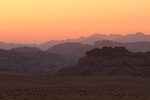 Crépuscule dans le Wadi Rum.