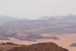Vue en direction de la mer Rouge et du Sinaï du Rad el Salem.