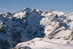 Le Gélas et la Malédie vus depuis l'arête.