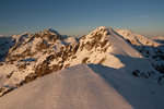 Lumières du soir sur le Grand Capelet, la Cime du Diable et le Mont Bego.