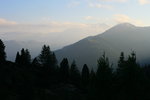 La Marmolada (3342 m), plus haut sommet des Dolomites, vue du Passo di Falzarego.